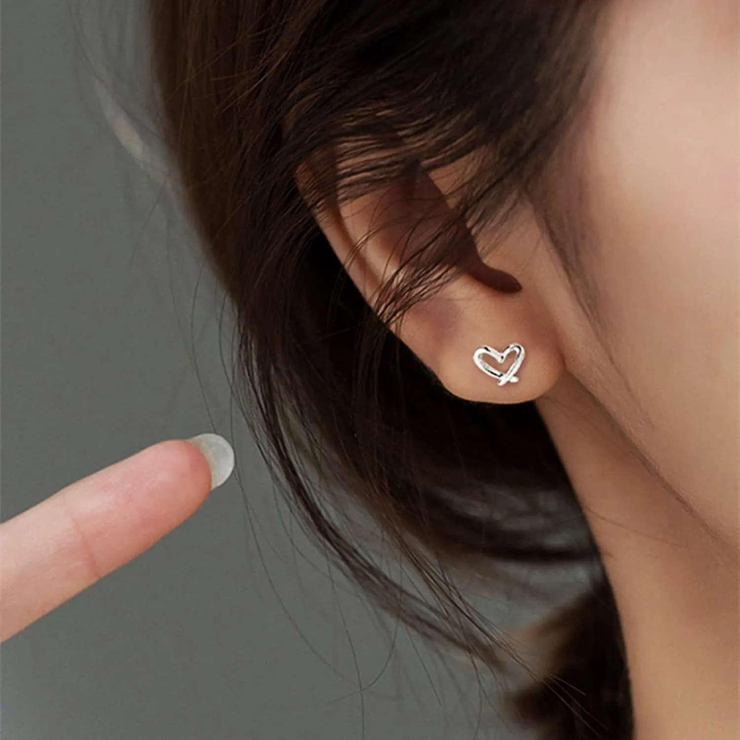 Gold Plated Heart Stud Earrings for Women,925 Sterling Silver Posts Studs for Mom Wife Trendy Jewelry Gift for Valentines Day