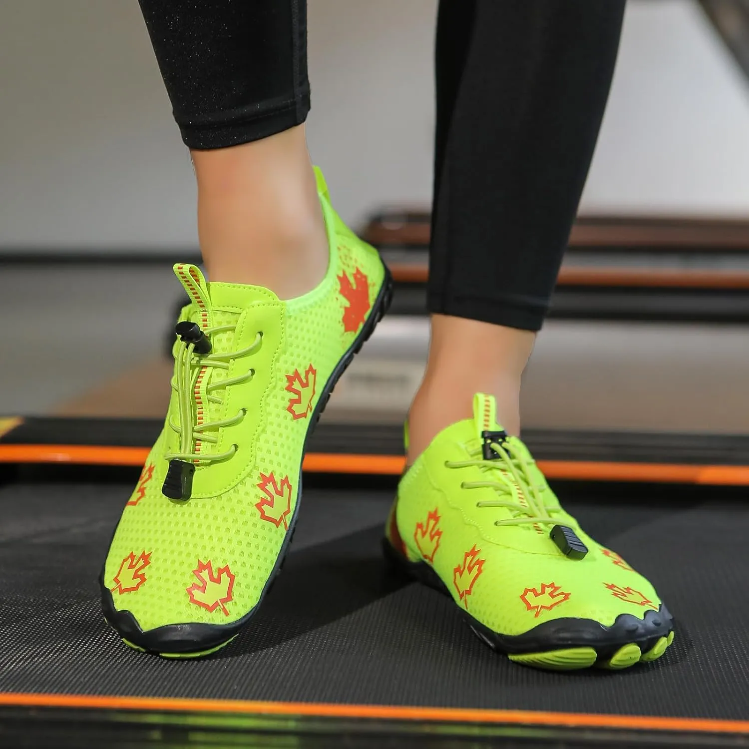 Hike Barefoot Shoes Women, Maple Leaf Print Grounded Barefoot Footwear Shoes, Neuropathy Walking Shoe Wide Toe Box Zero Drop Beach Sneakers for Gym Athletic Walking Running Sneakers Water Resistant