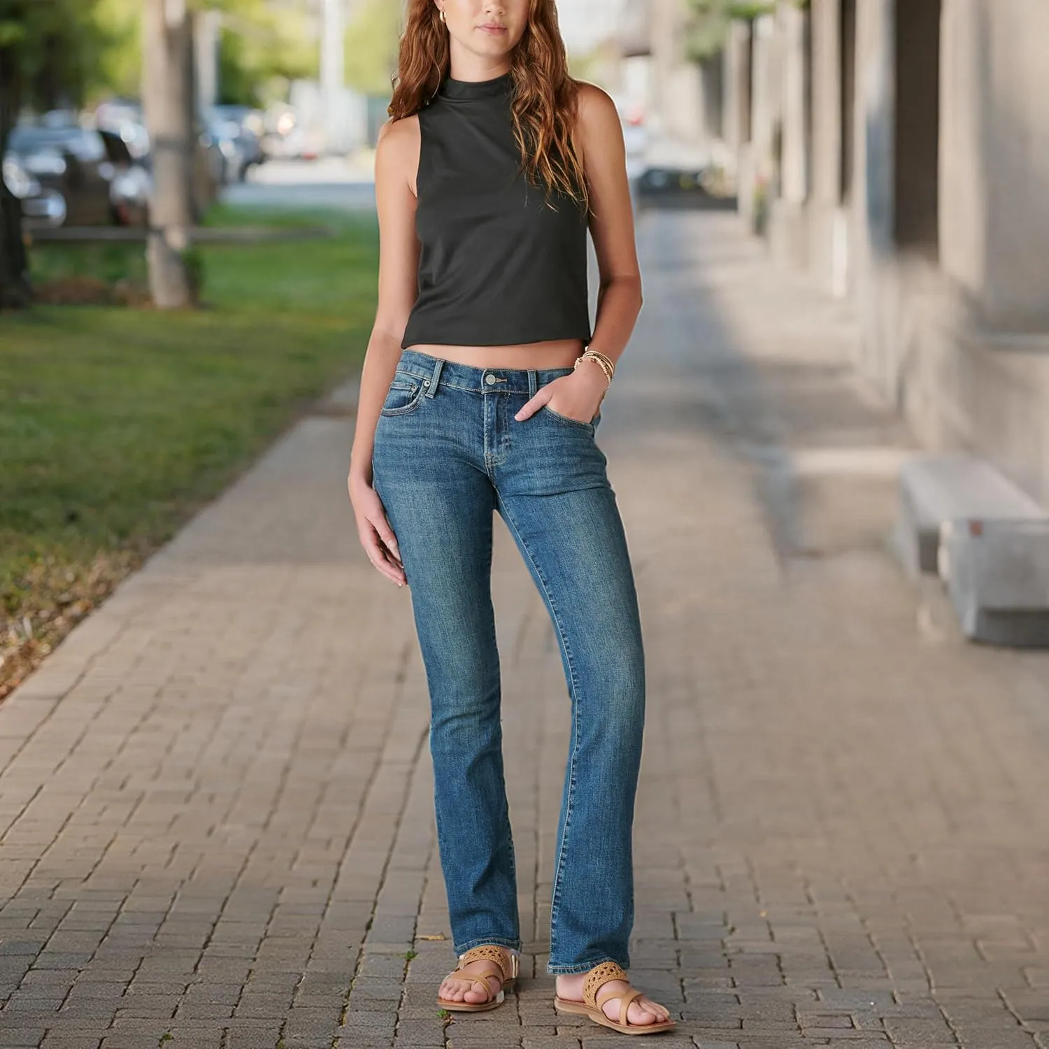Lucky Brand Women's Mid Rise Sweet Bootcut Jean
