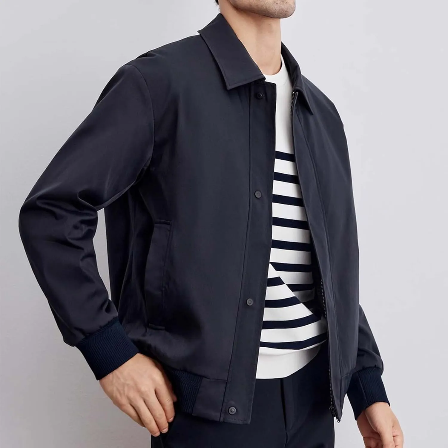 Men's Lightweight Jacket Fashion Solid Color Lapel Zipper Windbreaker Long Sleeve Casual Golf Jacket with Pockets