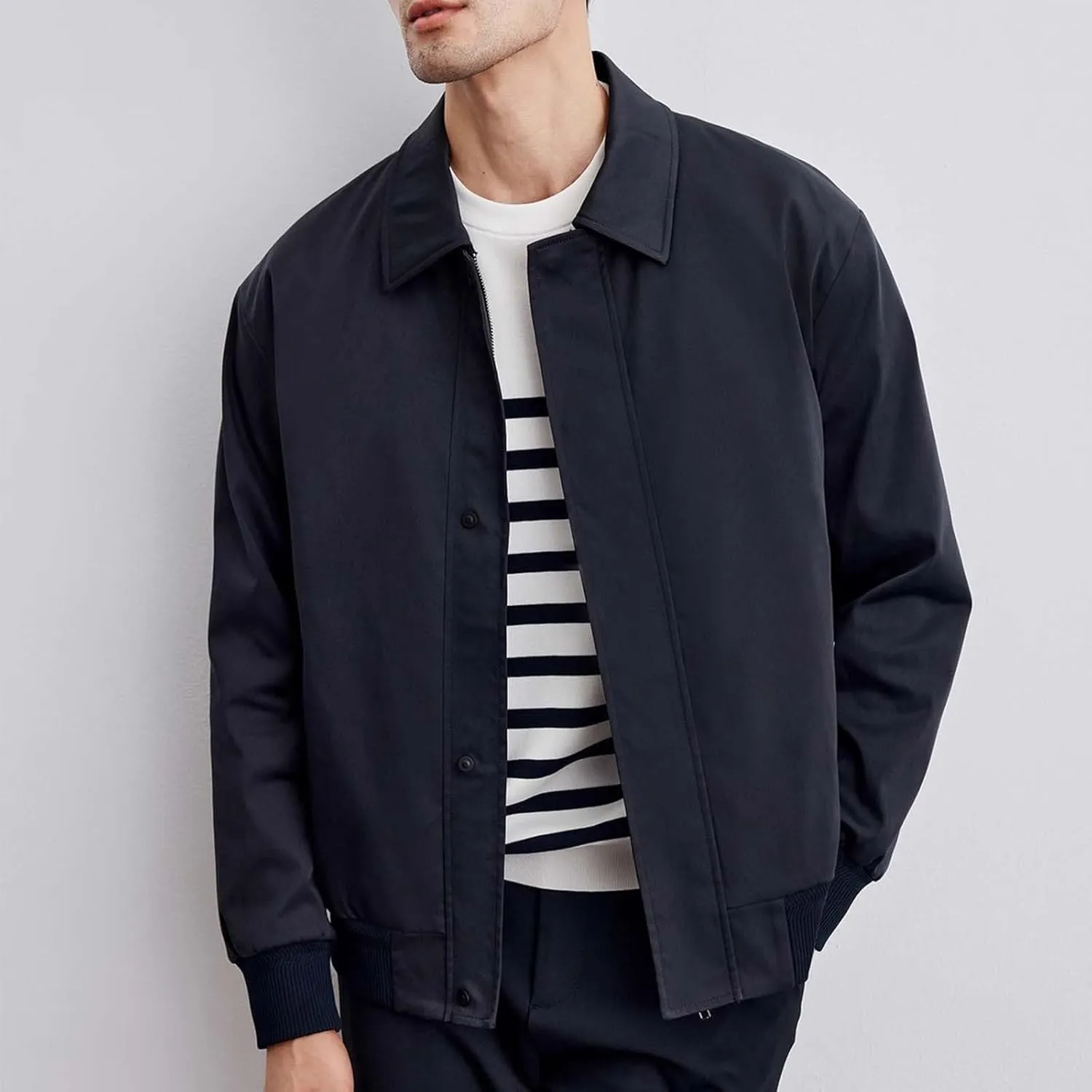 Men's Lightweight Jacket Fashion Solid Color Lapel Zipper Windbreaker Long Sleeve Casual Golf Jacket with Pockets