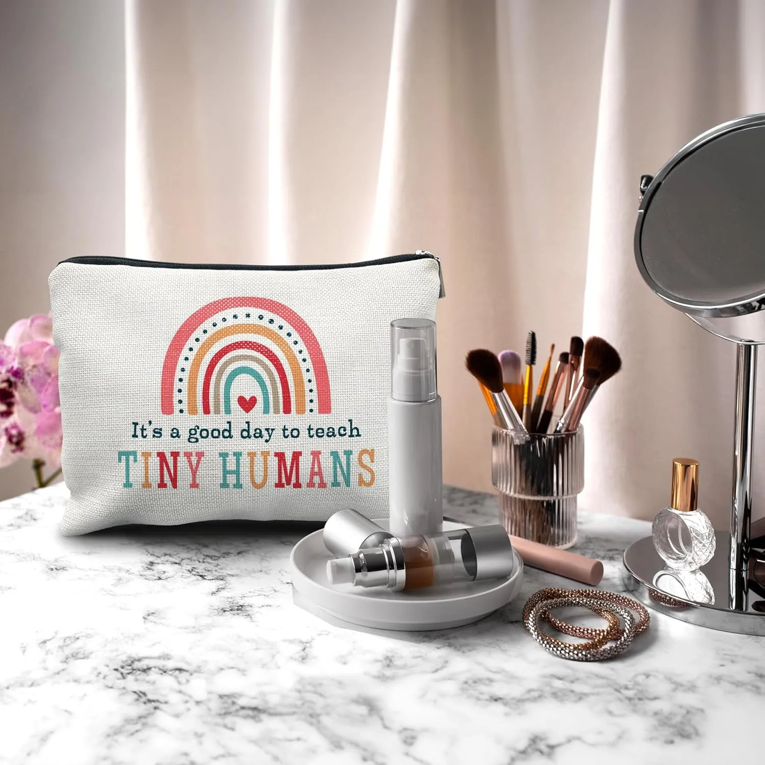 Nogrit Teacher Makeup Bag: 'It's a Good Day to Teach' Tiny Humans Teachers Gift Bag