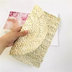 Straw Clutch Purse Handmade Bag Seaside Holiday Beach Bag Retro Clutch Woven Bag Beach Woven Bag(Beige)