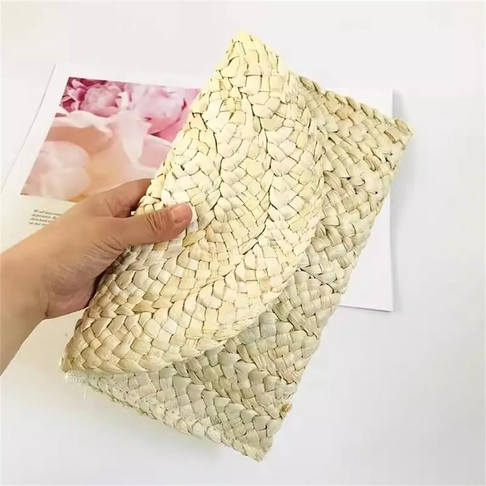 Straw Clutch Purse Handmade Bag Seaside Holiday Beach Bag Retro Clutch Woven Bag Beach Woven Bag(Beige)