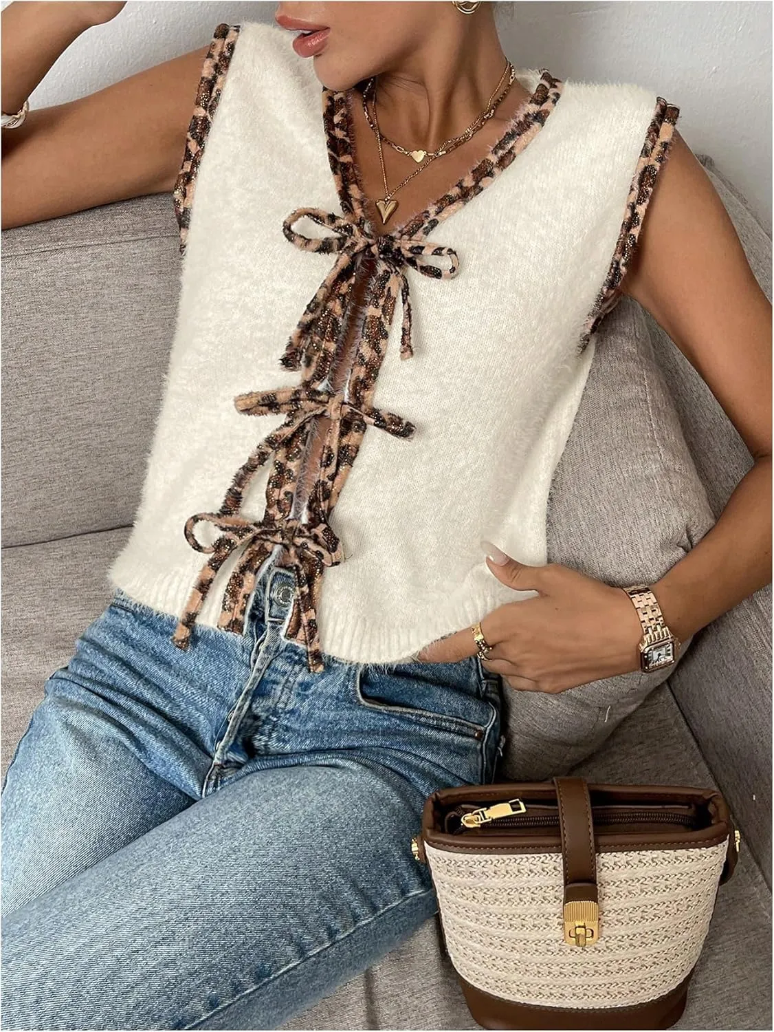 WDIRARA Women's V Neck Sweater Vest Leopard Print Bow Tie Front Sleeveless Knit Tank Top