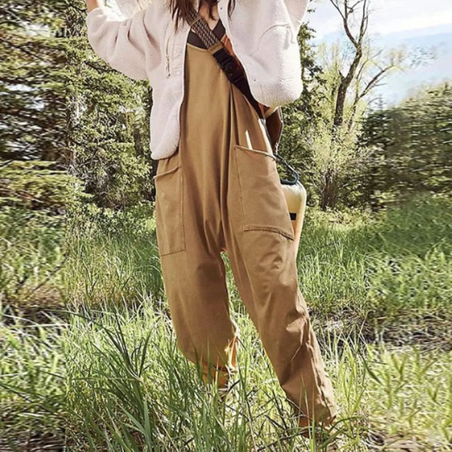 Women's Casual Loose Jumpsuits V Neck Sleeveless Harem Overalls Baggy Overalls Adjustable Strap Romper with Pochets