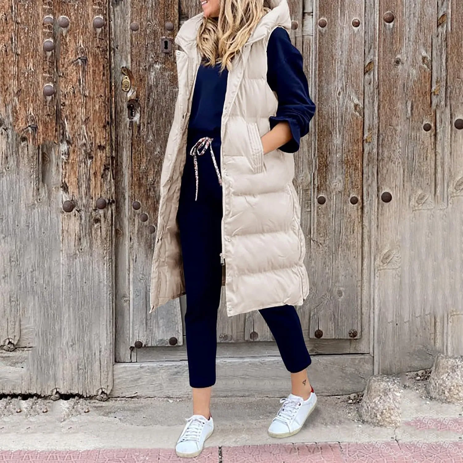 Women's Long Puffer Vest Full-Zip Sleeveless Down Vest Hooded Jacket Fashionable Coats Jacket with Pockets Trendy